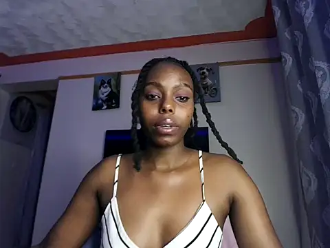naughty ebony-queen online show from November 25, 4:07 pm