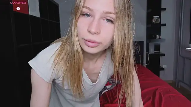 Elis Fox online show from May 30, 8:00 am