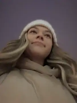 Times  Square online show from December 20, 5:04 am