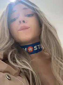 Times  Square online show from December 26, 8:07 am