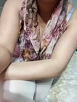 Snapshot of _Sahra_ chatting on February 17, 7:42 pm Sahra online show from February 17, 7:42 pm