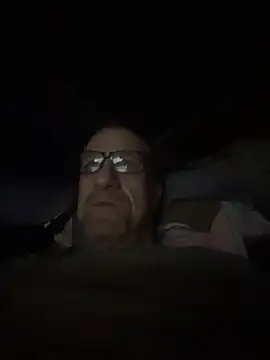 Snapshot of Manwhorxxlcock chatting on November 5, 12:21 am Manwhorxxlcock online show from November 5, 12:21 am