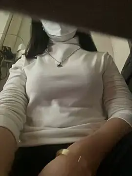 Snapshot of Tuongvy05 chatting on December 23, 1:29 am Tuongvy05 online show from December 23, 1:29 am