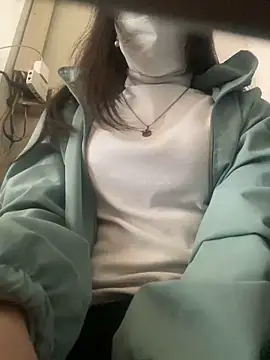 Snapshot of Tuongvy05 chatting on January 14, 2:29 am Tuongvy05 online show from January 14, 2:29 am