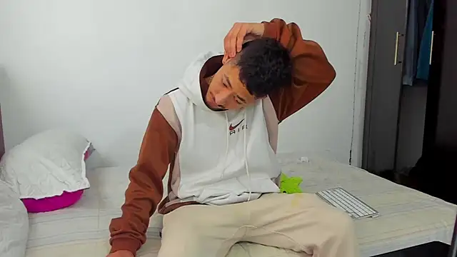 Chandler ken online show from February 5, 12:21 pm