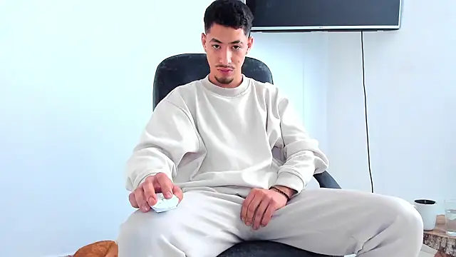 Chandler ken online show from May 26, 12:23 pm
