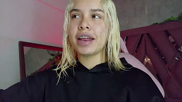 Haelycute online show from February 13, 12:12 pm