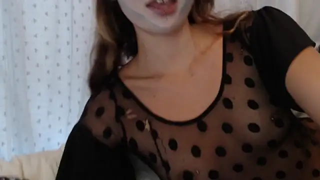 fern4ever online show from October 30, 11:38 pm