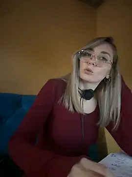 Snapshot of Crazy-Rosa chatting on January 21, 2:48 pm Crazy-Rosa online show from January 21, 2:48 pm