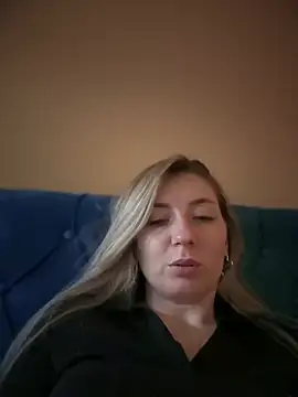 Snapshot of Crazy-Rosa chatting on March 15, 6:10 pm Crazy-Rosa online show from March 15, 6:10 pm