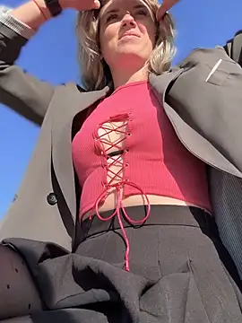 Snapshot of Crazy-Rosa chatting on September 14, 3:27 am Crazy-Rosa online show from September 14, 3:27 am