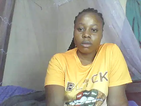 Snapshot of EBONYVANILLA02 chatting on February 6, 7:23 am EBONYVANILLA02 online show from February 6, 7:23 am