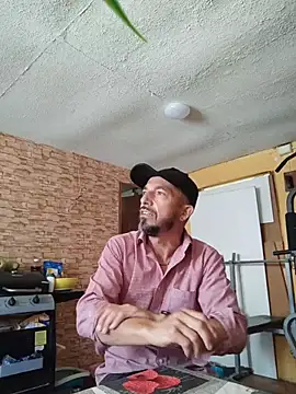 Tristan40xh online show from April 6, 5:03 pm