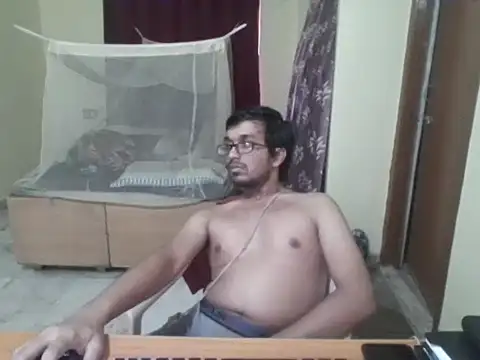 THE NAKED BOY online show from February 17, 4:09 am