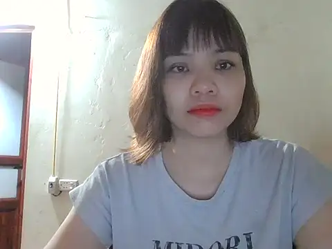 Snapshot of Angela-Eira chatting on October 10, 8:52 pm Angela-Eira online show from October 10, 8:52 pm