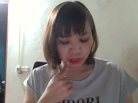 Snapshot of Angela-Eira chatting on October 13, 7:52 am Angela-Eira online show from October 13, 7:52 am