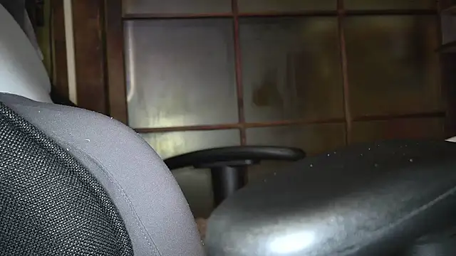 Snapshot of hidenyan02 chatting on December 12, 5:26 pm hidenyan02 online show from December 12, 5:26 pm