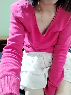 Luxcute286 online show from March 7, 1:30 pm