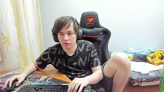 iliaskrislove online show from September 27, 4:23 pm