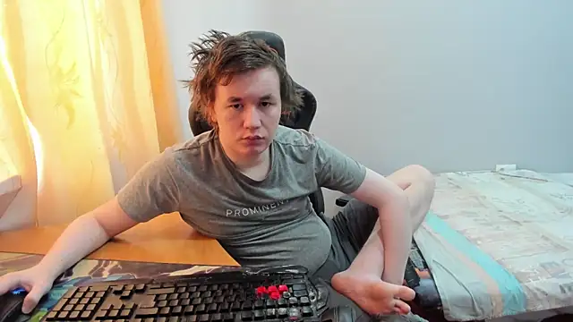 iliaskrislove online show from March 3, 10:43 am