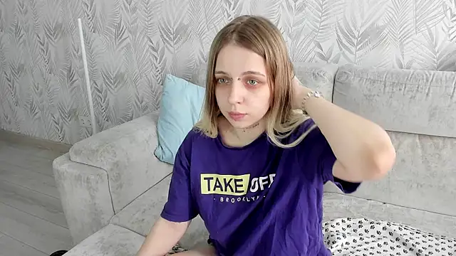 Alice Halle online show from April 18, 9:35 am