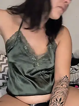 Linalicious online show from June 26, 1:26 pm
