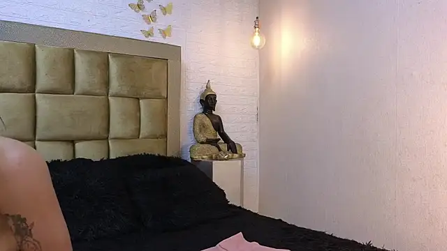 ximenawilliamss online show from June 30, 8:43 pm