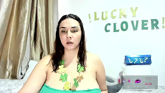 SuzyGamingFairy online show from March 17, 10:13 pm