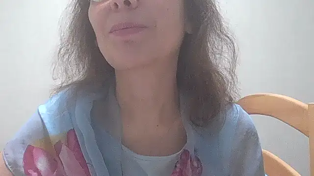 HollyJewel online show from December 31, 6:24 pm