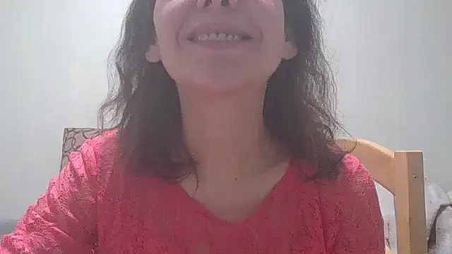 HollyJewel online show from February 19, 6:00 pm