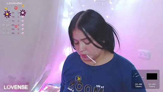 PamelaDoouce online show from February 3, 10:00 pm