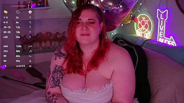 opalreigning online show from October 27, 8:18 am