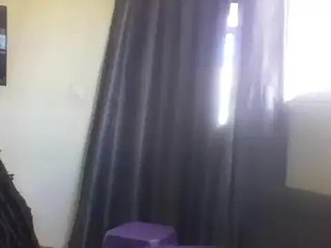 Snapshot of chilliedoug chatting on December 14, 5:40 am chilliedoug online show from December 14, 5:40 am