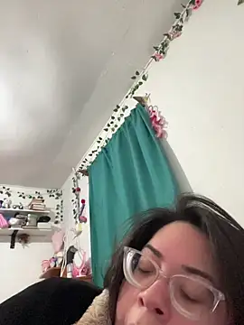 indiegirl666 online show from July 3, 3:13 am