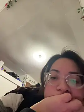 indiegirl666 online show from July 9, 3:43 am