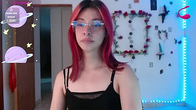 Snapshot of _GalyaX_ chatting on February 13, 10:43 pm GalyaX online show from February 13, 10:43 pm