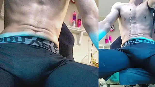 Snapshot of slendt94 chatting on February 8, 11:22 am slendt94 online show from February 8, 11:22 am