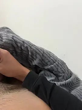 Snapshot of Omar472 chatting on January 17, 7:06 pm Omar472 online show from January 17, 7:06 pm