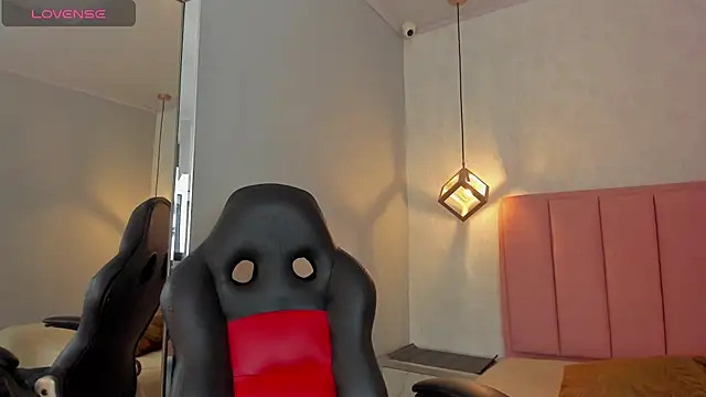 SUNNYCYRUS online show from July 15, 12:43 pm