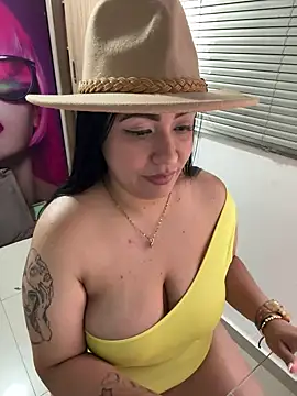 Snapshot of marta201_alfaro chatting on January 26, 3:14 pm marta201 alfaro online show from January 26, 3:14 pm