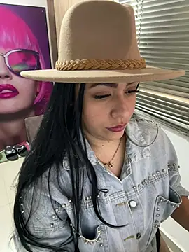 Snapshot of marta201_alfaro chatting on February 3, 6:17 pm marta201 alfaro online show from February 3, 6:17 pm