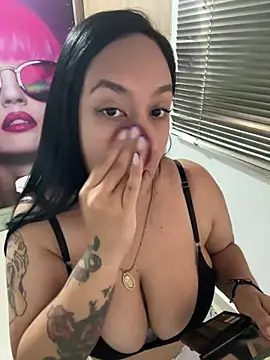 Snapshot of marta201_alfaro chatting on February 24, 5:20 pm marta201 alfaro online show from February 24, 5:20 pm