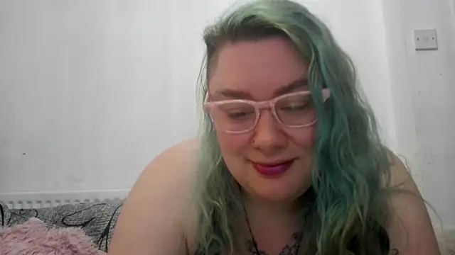 Bustycurves online show from April 12, 1:21 am