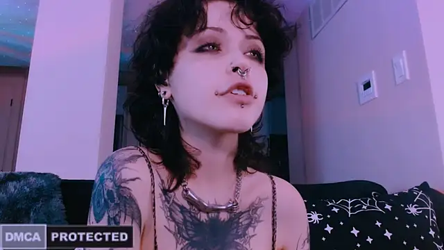 NaughtyLittleFox online show from February 24, 6:00 am