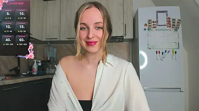 Snapshot of violet_blue_eyes chatting on January 26, 2:08 pm violet blue eyes online show from January 26, 2:08 pm