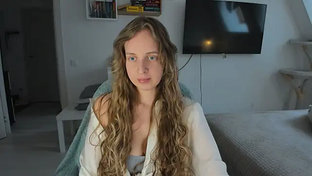 Snapshot of violet_blue_eyes chatting on November 11, 12:05 pm violet blue eyes online show from November 11, 12:05 pm