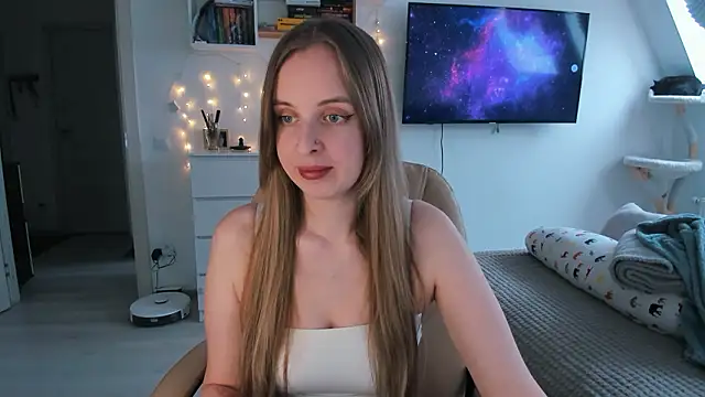 Snapshot of violet_blue_eyes chatting on February 2, 10:47 am violet blue eyes online show from February 2, 10:47 am