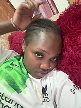Snapshot of Queen_Arnah254 chatting on July 3, 10:16 pm Queen Arnah254 online show from July 3, 10:16 pm