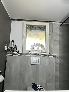 Snapshot of Livewithlucy chatting on December 31, 12:36 pm Livewithlucy online show from December 31, 12:36 pm