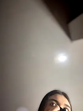 saracaball  online show from December 4, 1:26 am